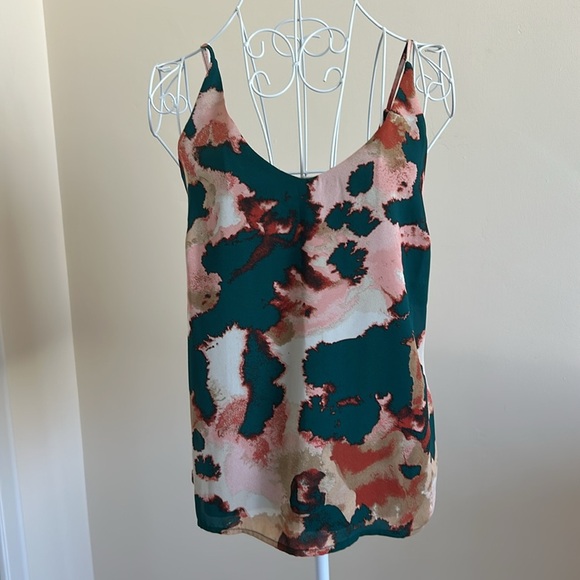 Banana Republic Abstract Floral Tank Top – Size XS, Excellent Condition - Picture 4 of 7